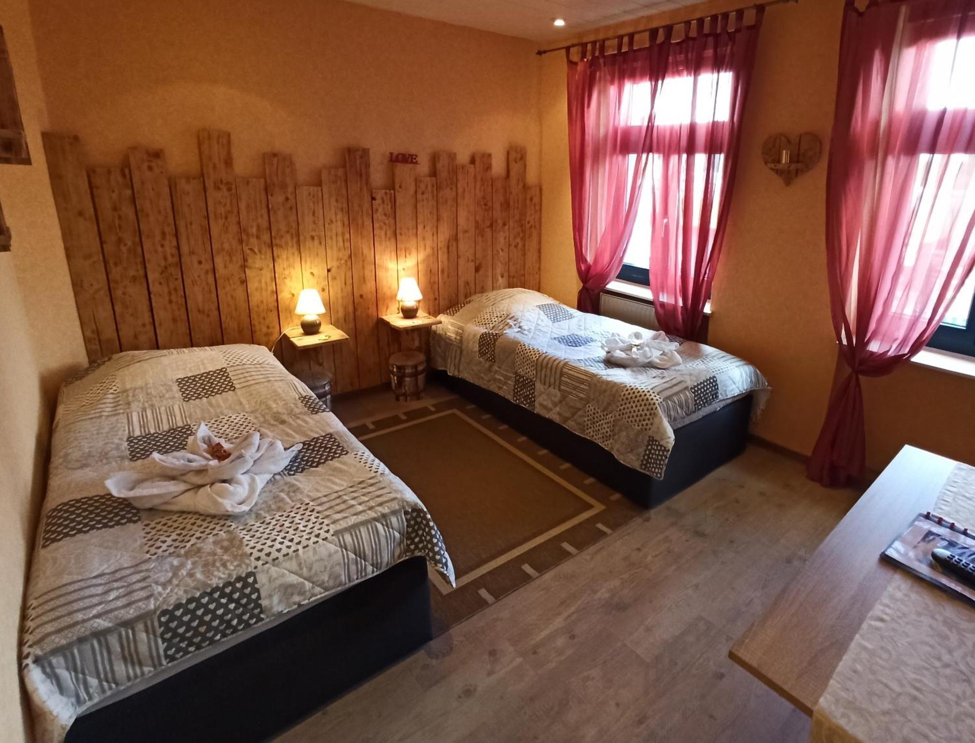 Haus Oberkassel Hotel Bonn Kültér fotó