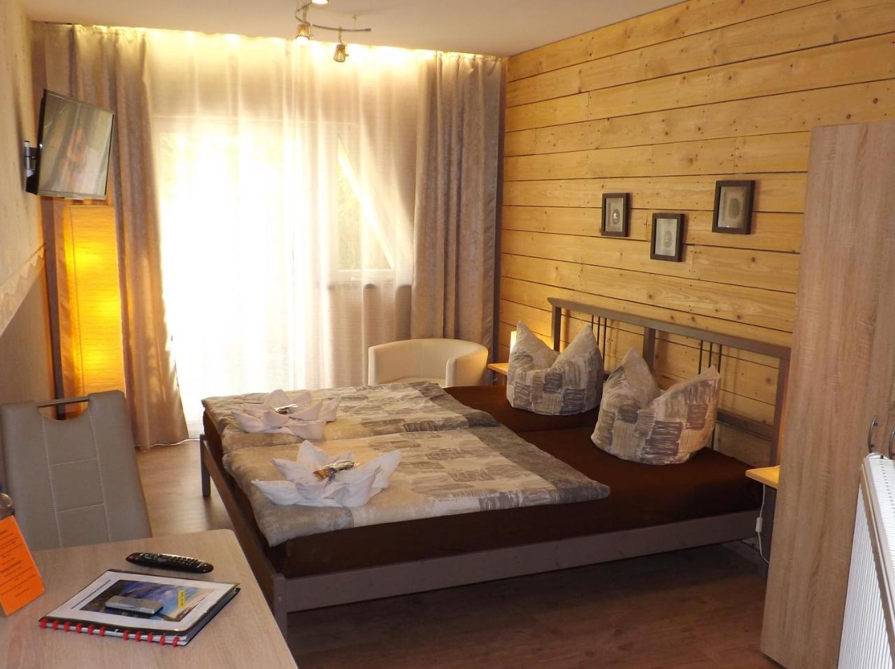 Haus Oberkassel Hotel Bonn Kültér fotó