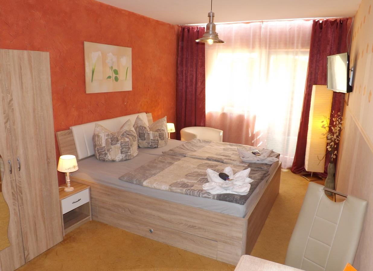Haus Oberkassel Hotel Bonn Kültér fotó